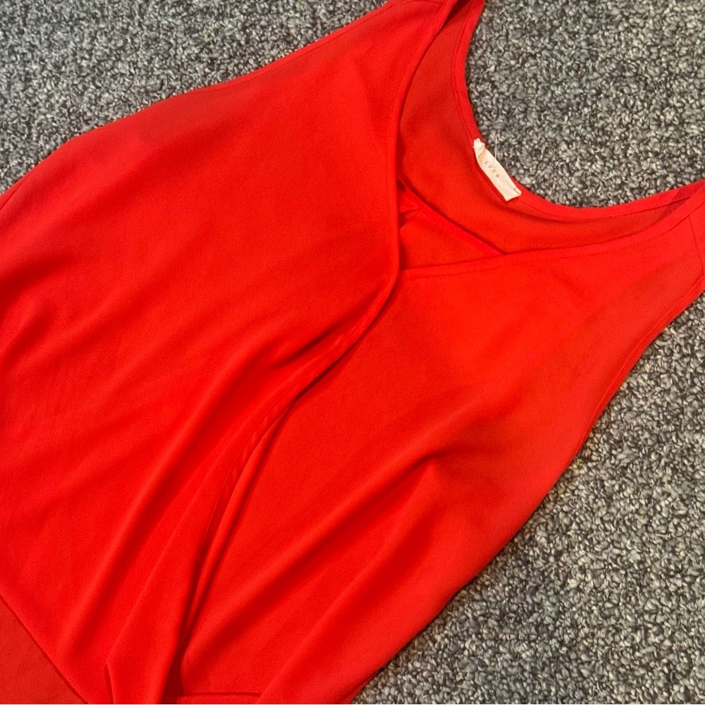 Lush Red Sleeveless Top - Picture 3 of 6